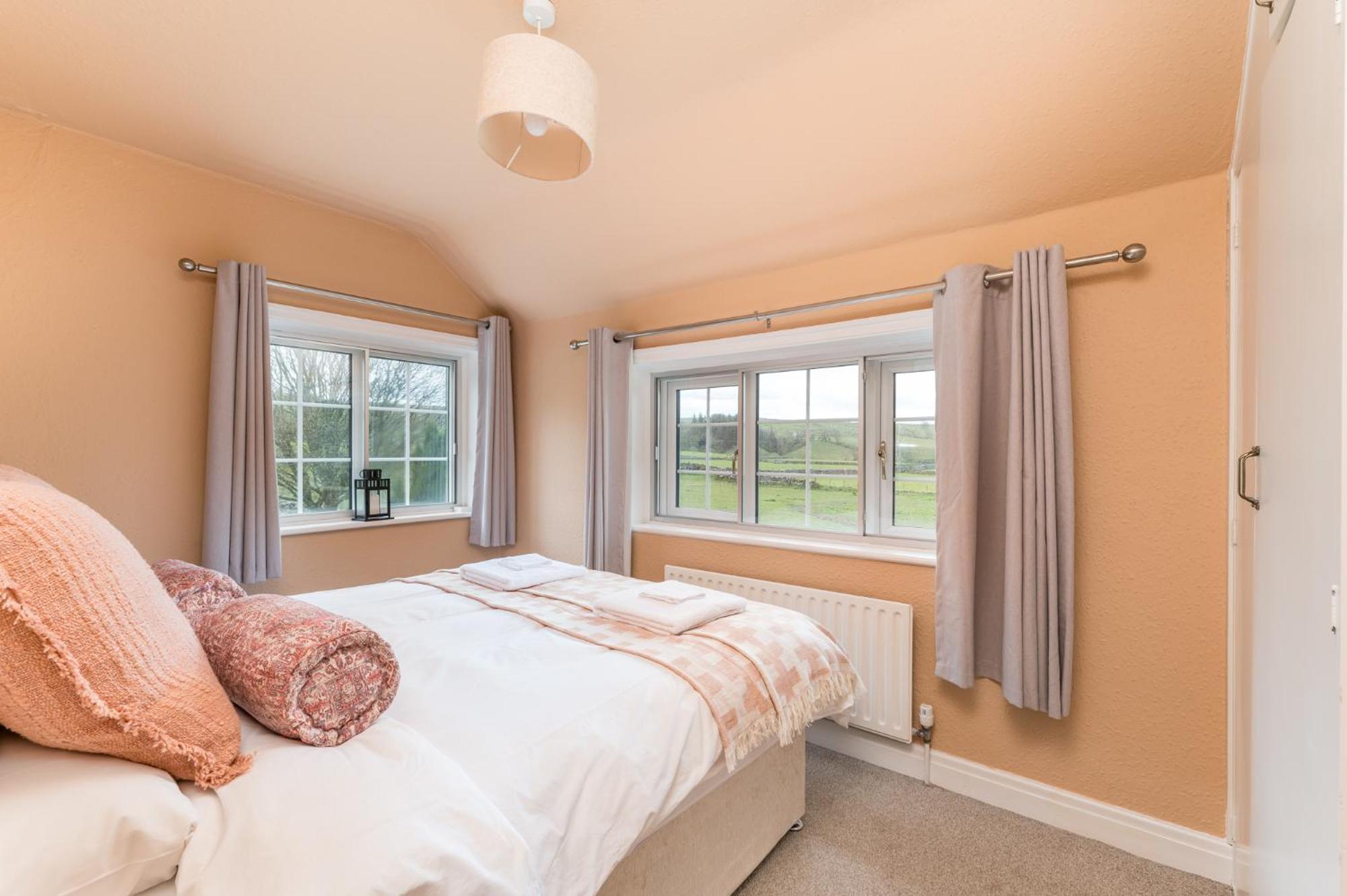 Central Malham Wellbeing Escape With Hot Tub Sleeps 8 Luaran gambar