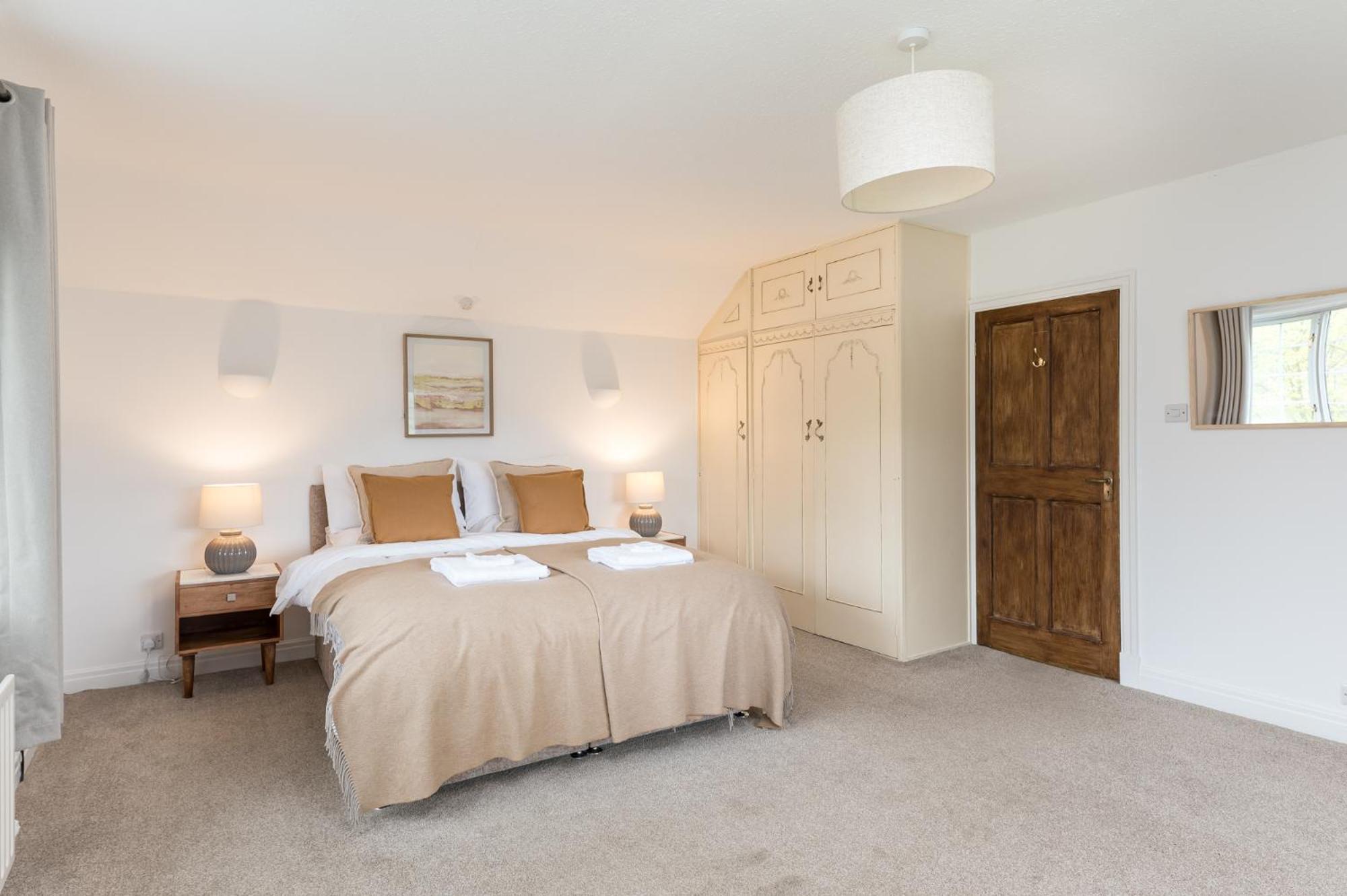 Central Malham Wellbeing Escape With Hot Tub Sleeps 8 Luaran gambar