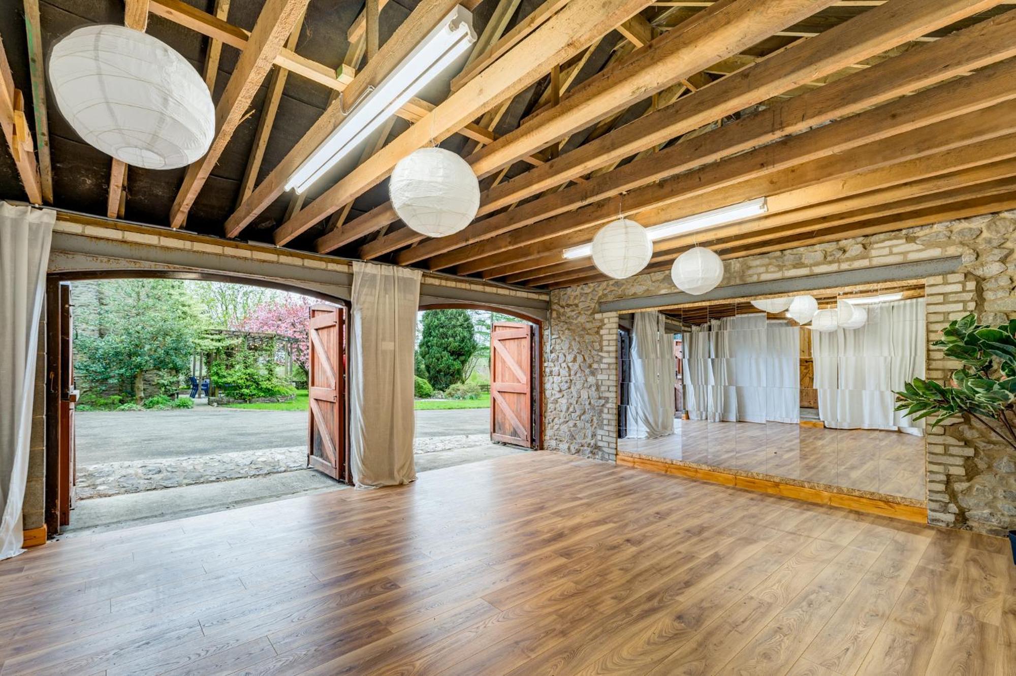 Central Malham Wellbeing Escape With Hot Tub Sleeps 8 Luaran gambar