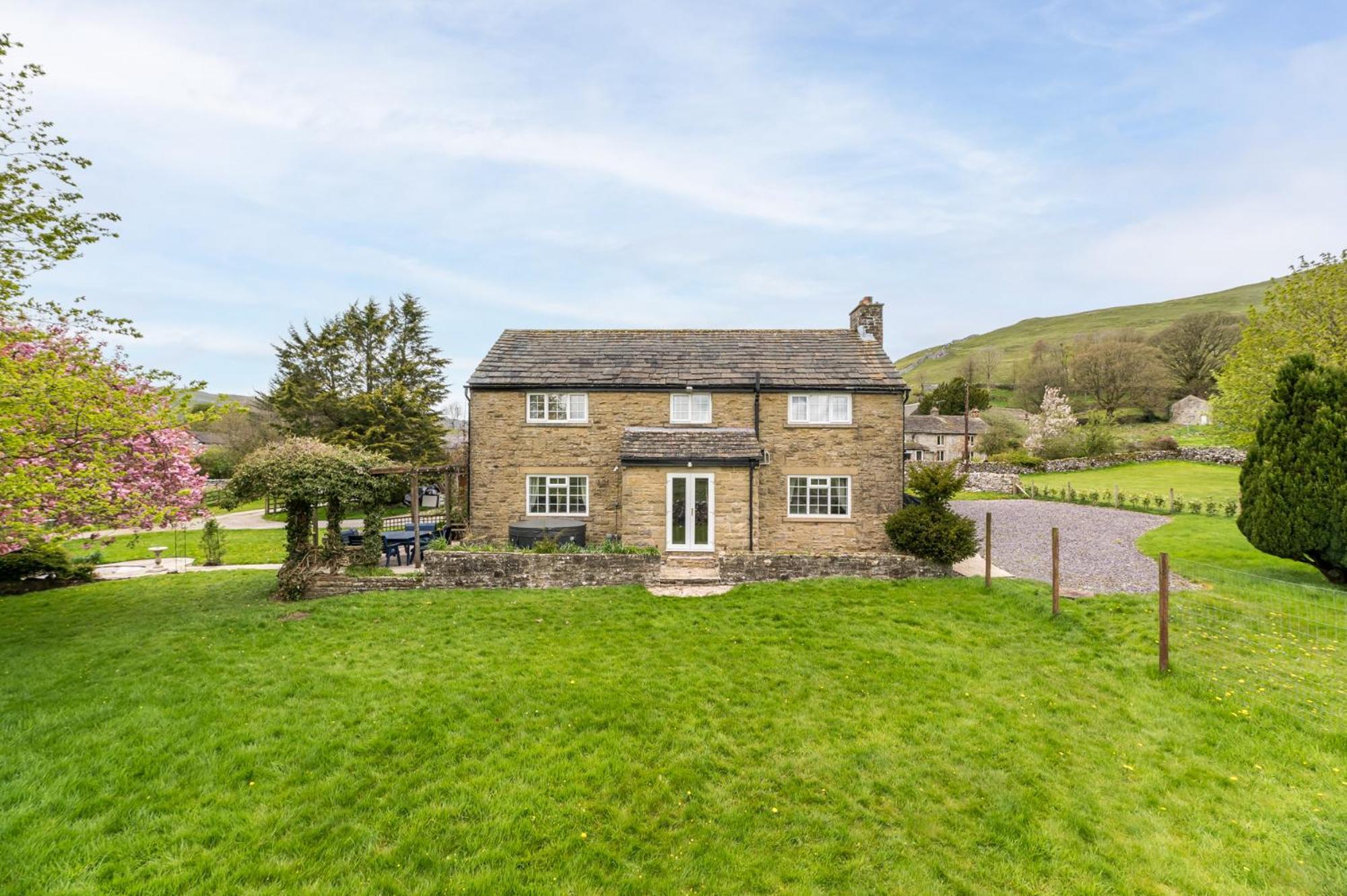 Central Malham Wellbeing Escape With Hot Tub Sleeps 8 Luaran gambar