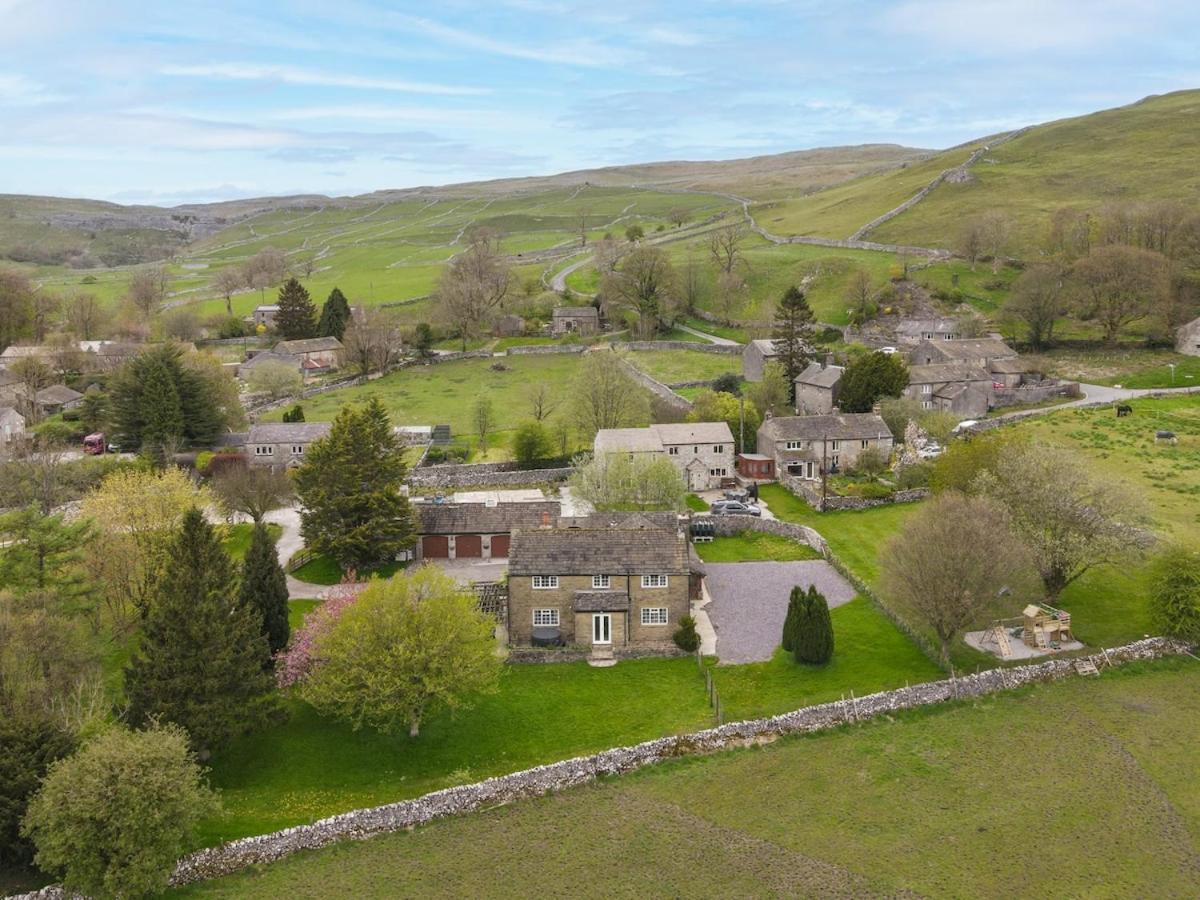 Central Malham Wellbeing Escape With Hot Tub Sleeps 8 Luaran gambar