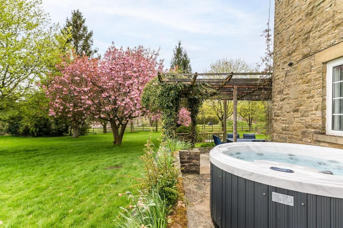Central Malham Wellbeing Escape With Hot Tub Sleeps 8 Luaran gambar
